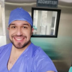 Dr. Lizardo Lozada Lajo